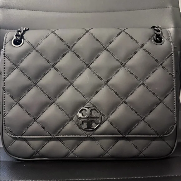 Tory Burch Willa Quilted Shoulder Bag in matte black, silver and black hardware - Picture 1 of 10